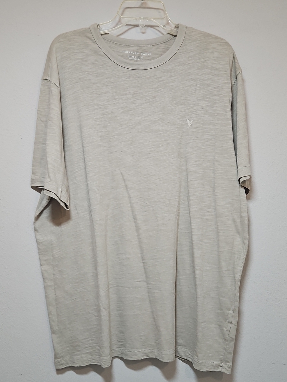 American Eagle Outfitters XL Light Gray Short Sleeve Crewneck Tee